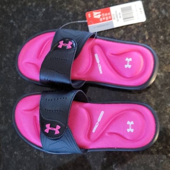 Under Armor Ignite IX Slide Sandals Adjustable Hot Pink/Black  Girls Size 4  NEW - Picture 3 of 7